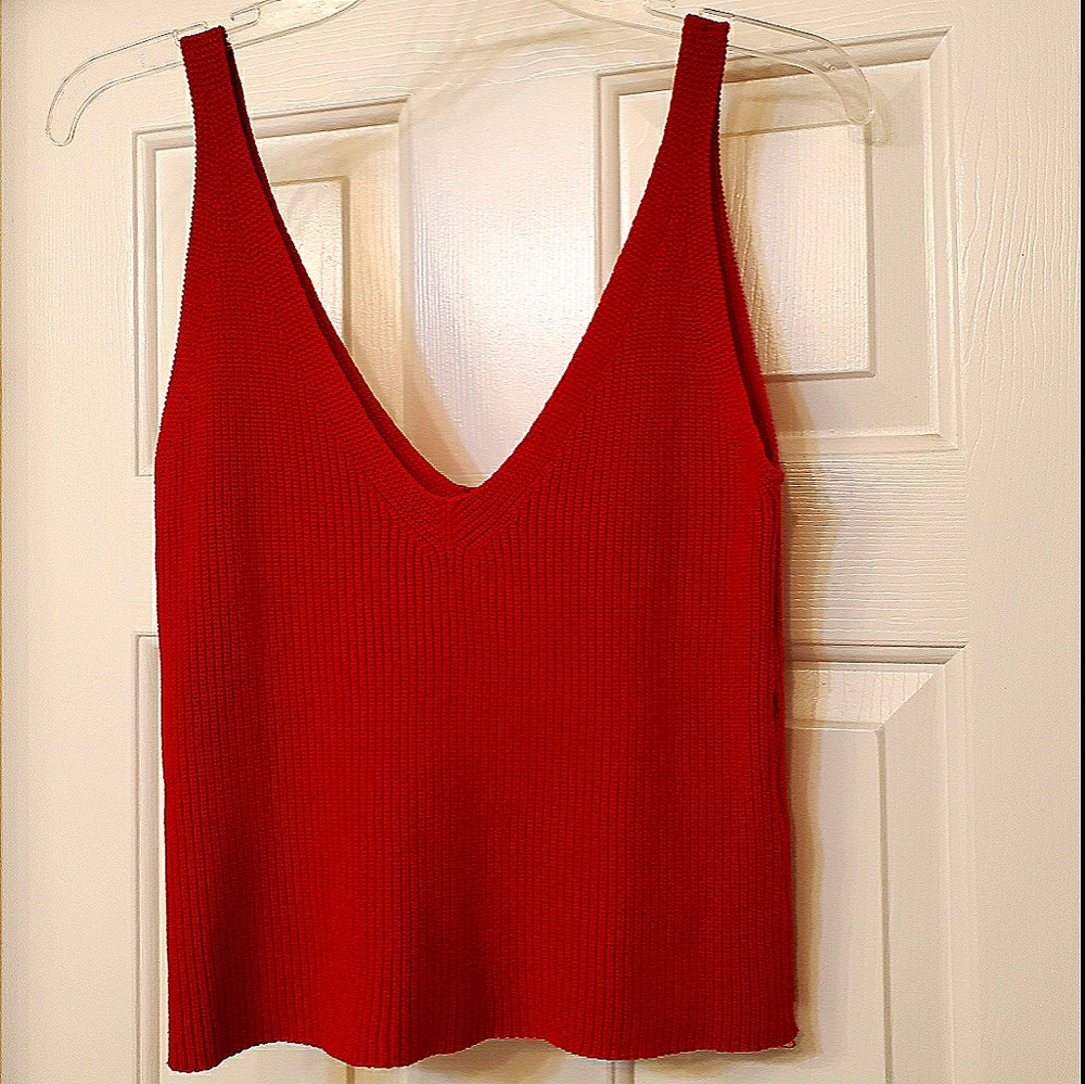 Brandy Melville NEW Knit Crop Top OS